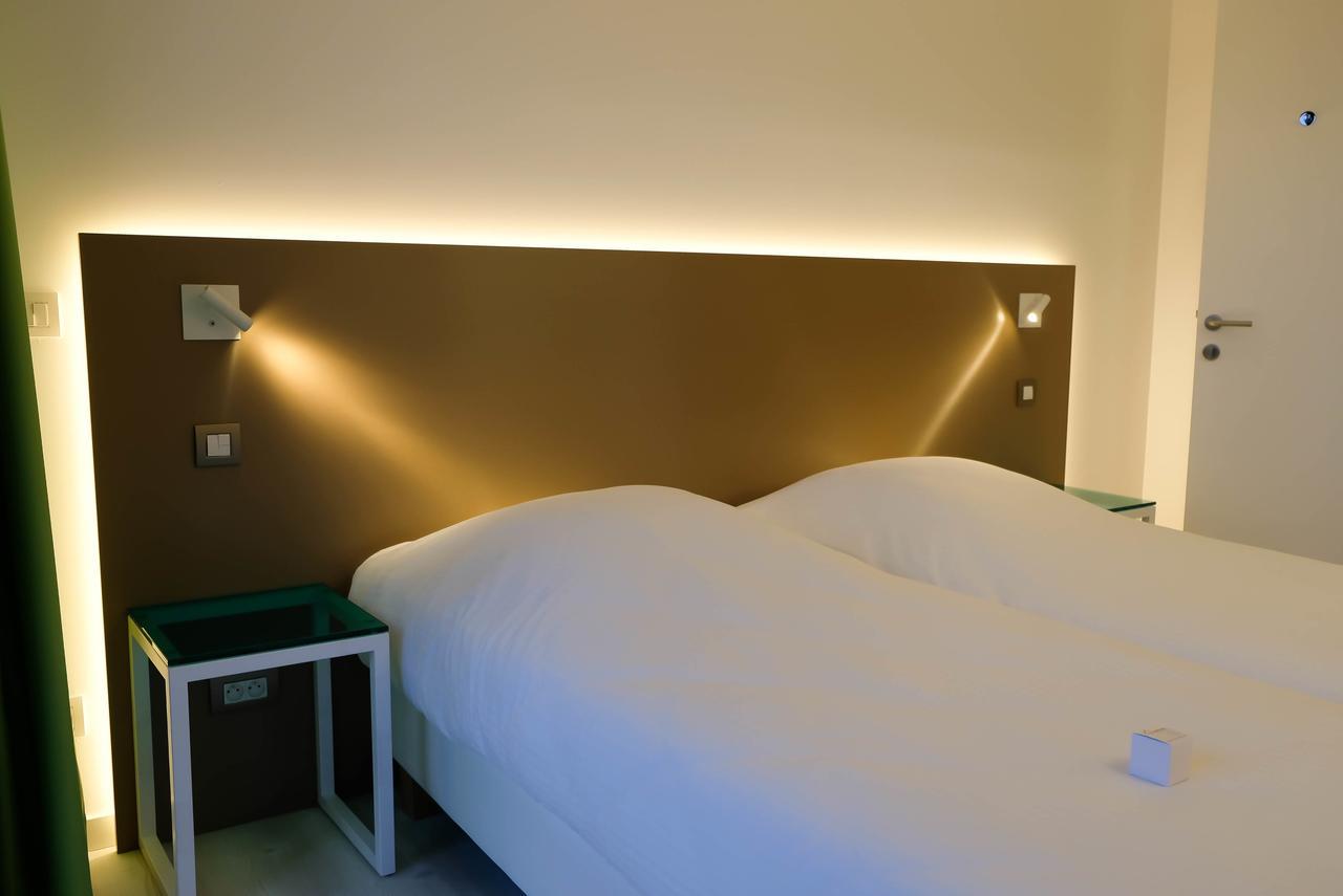Corbie Lommel Ring Hotel ภายนอก รูปภาพ