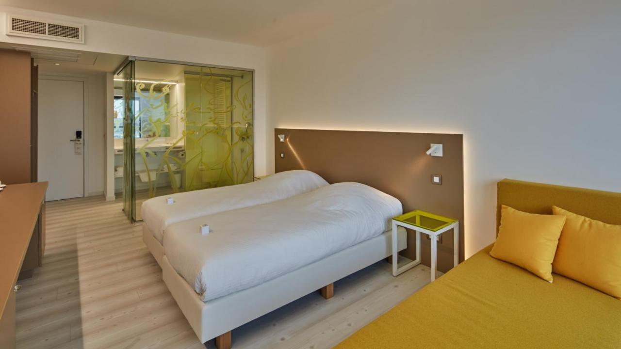 Corbie Lommel Ring Hotel ภายนอก รูปภาพ